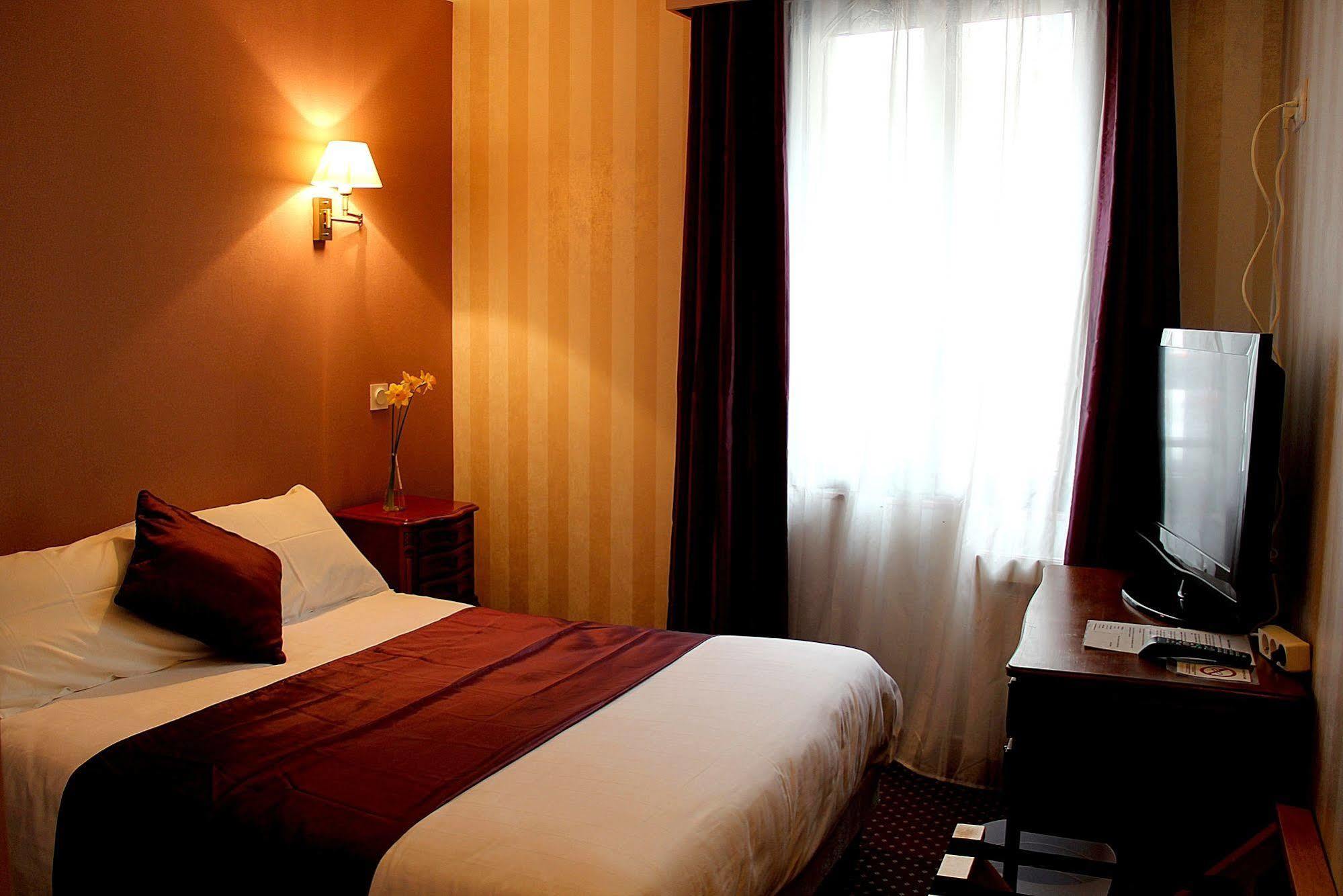 Hotel Rabelais トゥール エクステリア 写真